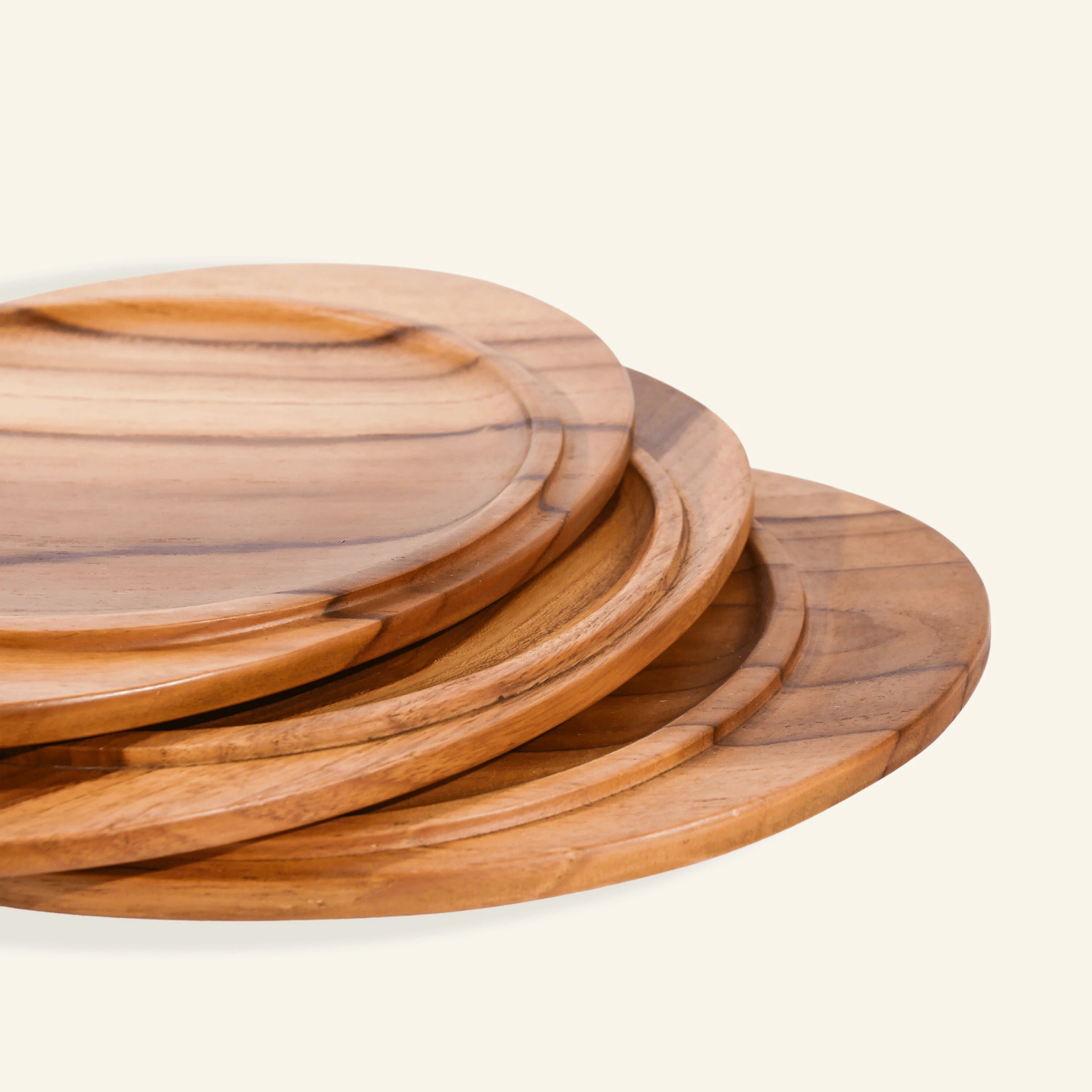 Assiettes en bois de teck - CRUSOË