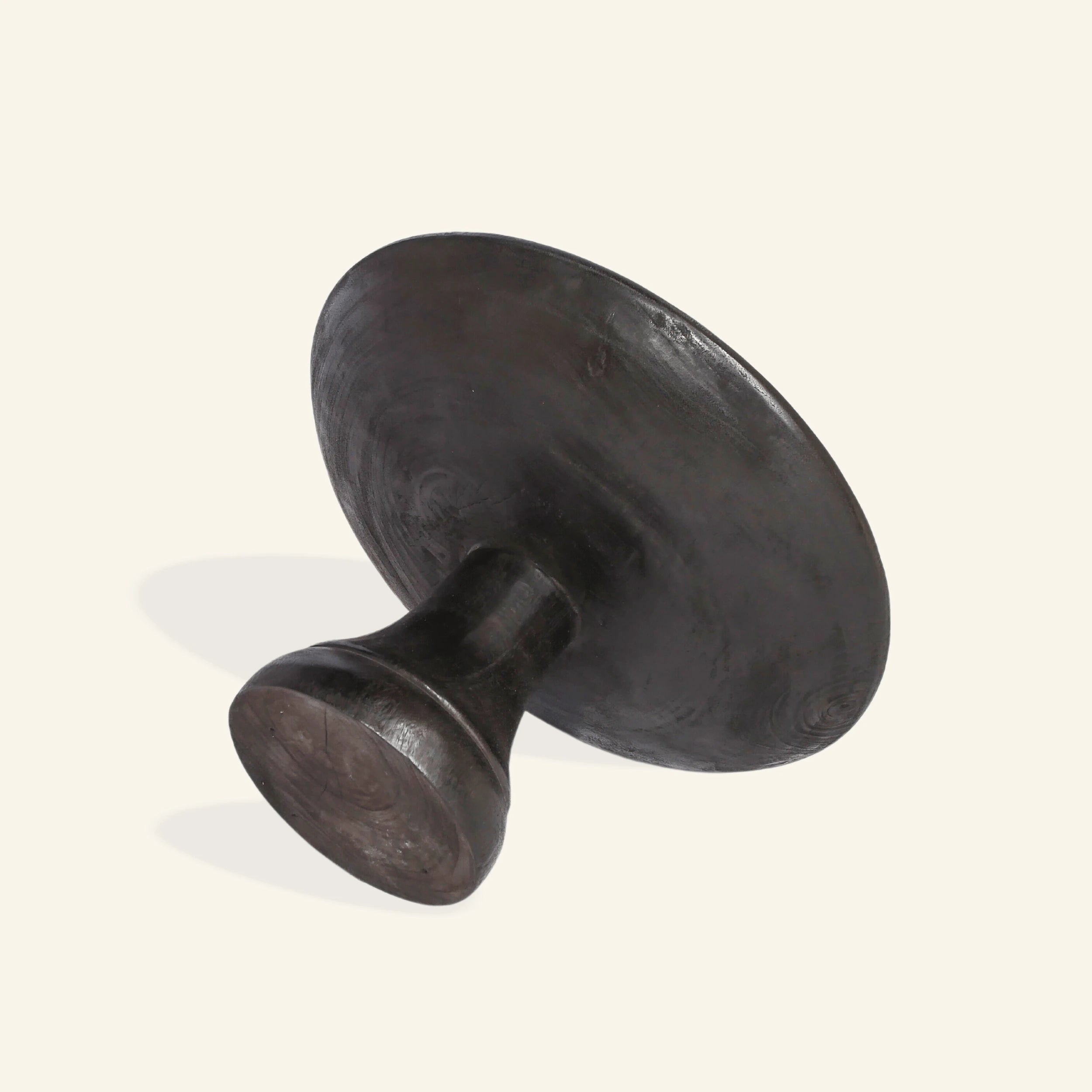 Bol noir sur pied en bois de manguier - CRUSOË