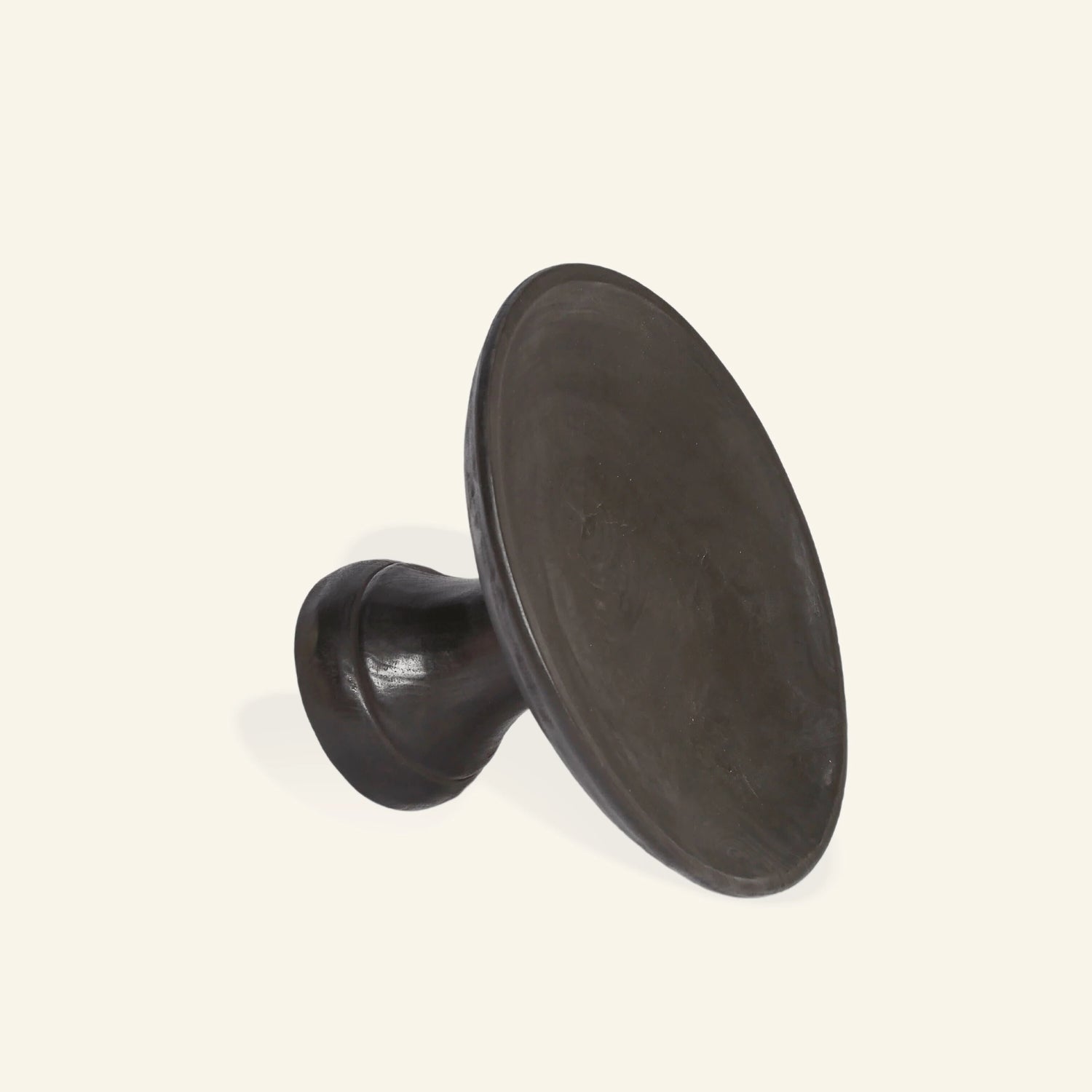 Bol noir sur pied en bois de manguier - CRUSOË