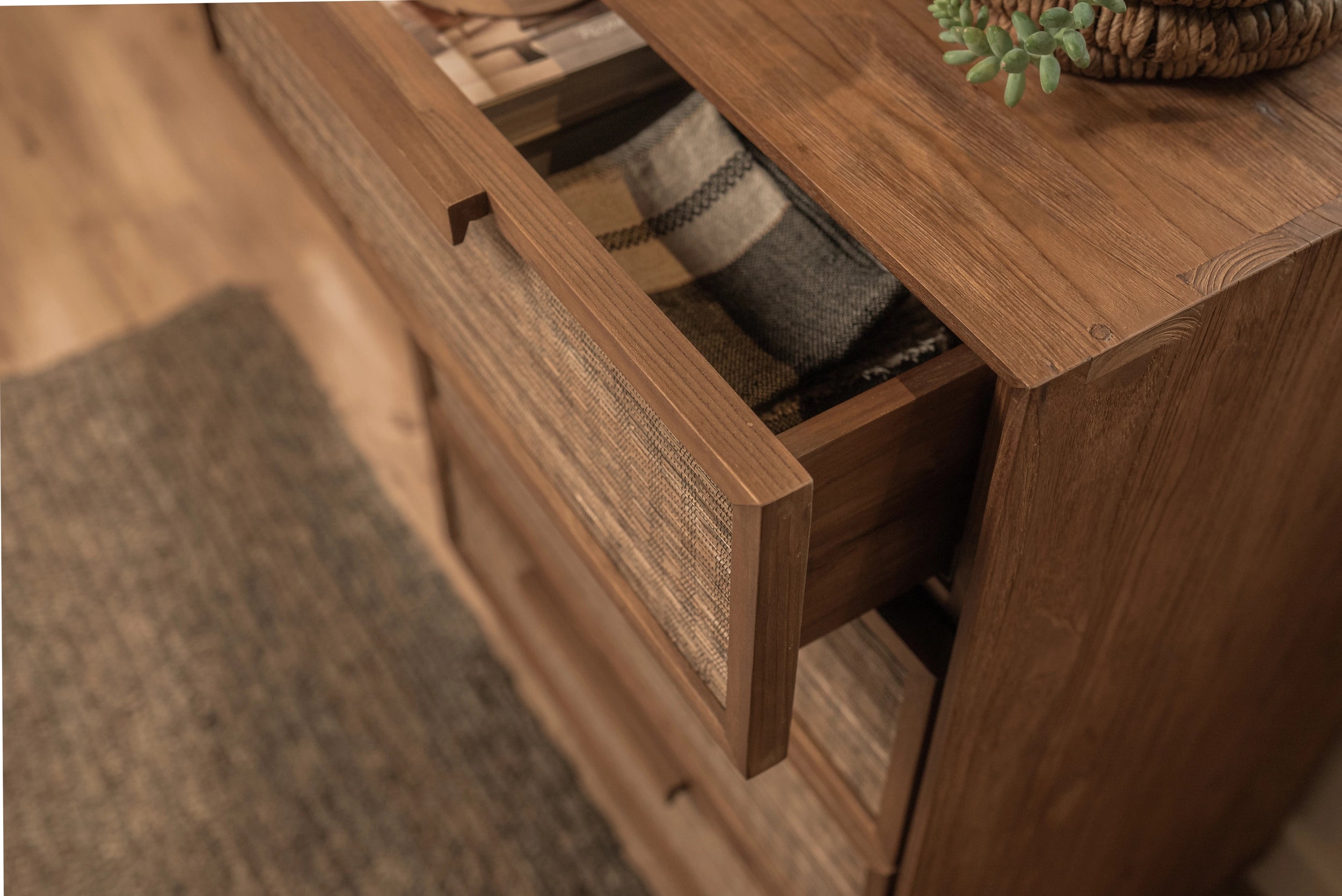 Hopper 4 Drawer Chest | dBodhi