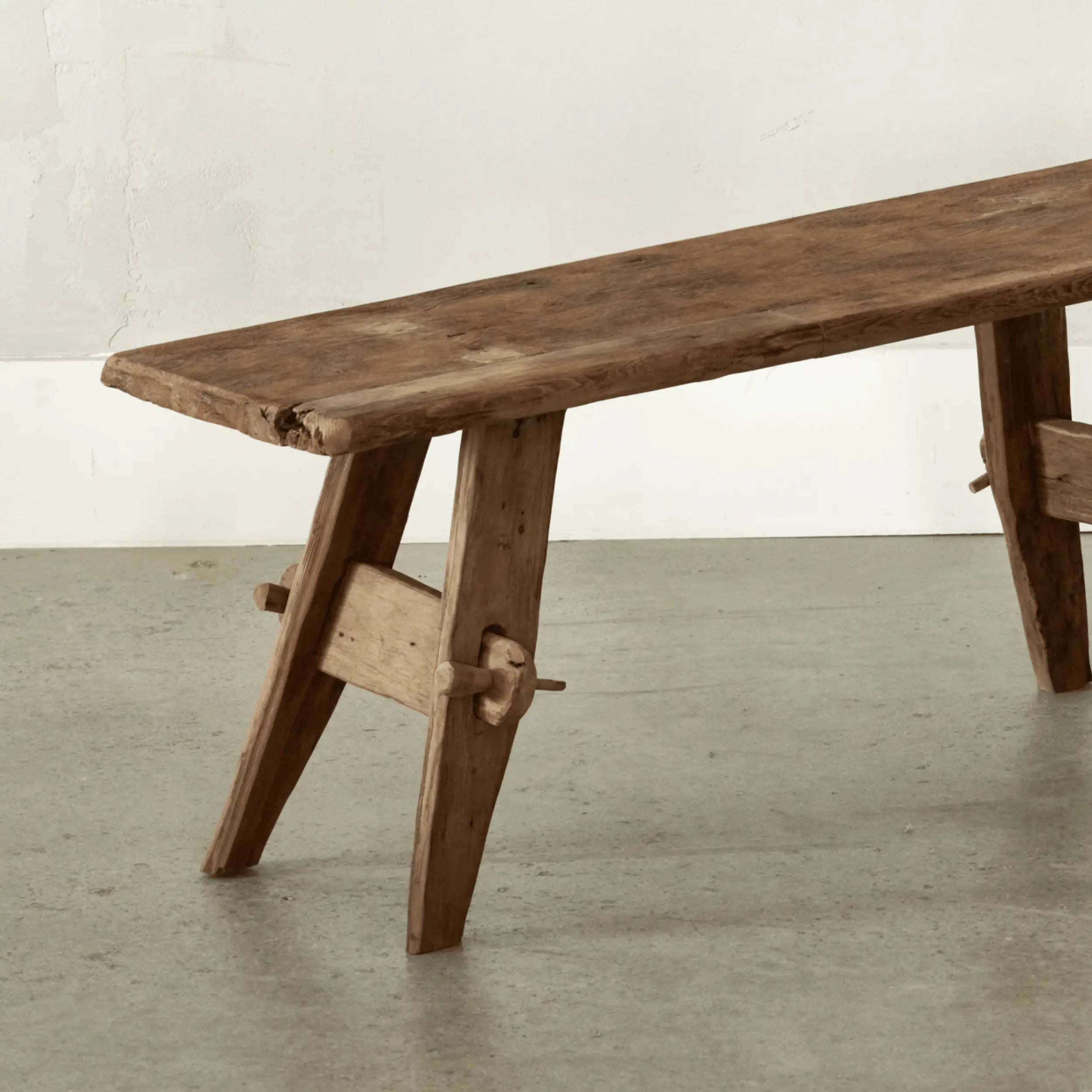 Rembrandt bench in antique teak