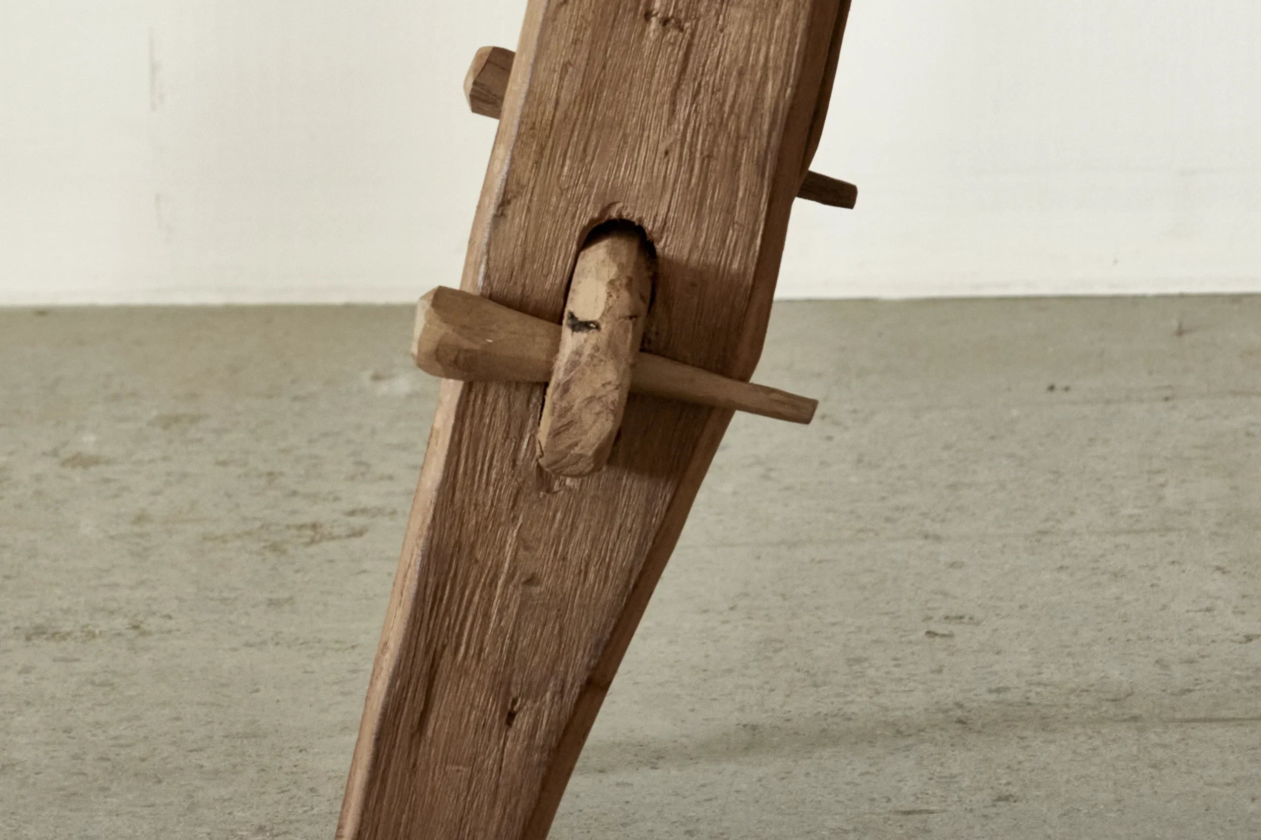 Rembrandt bench in antique teak