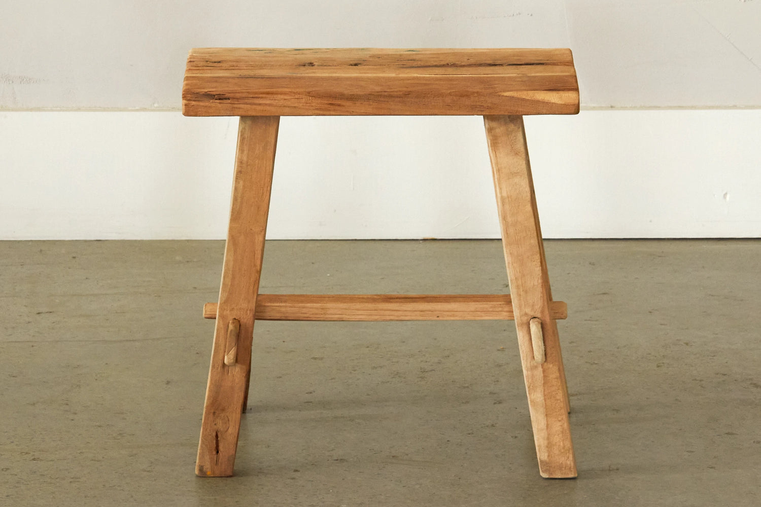 Tabouret vintage en teck