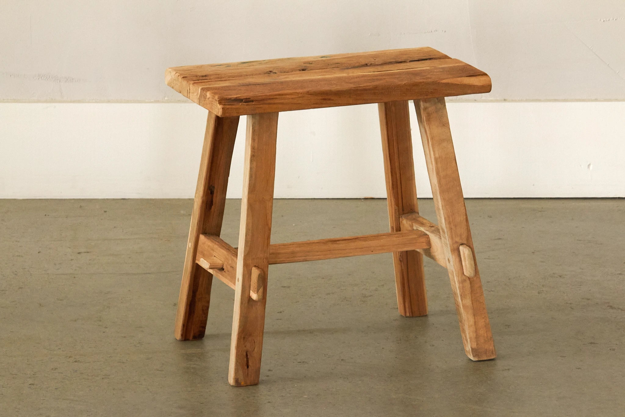 Tabouret vintage en teck