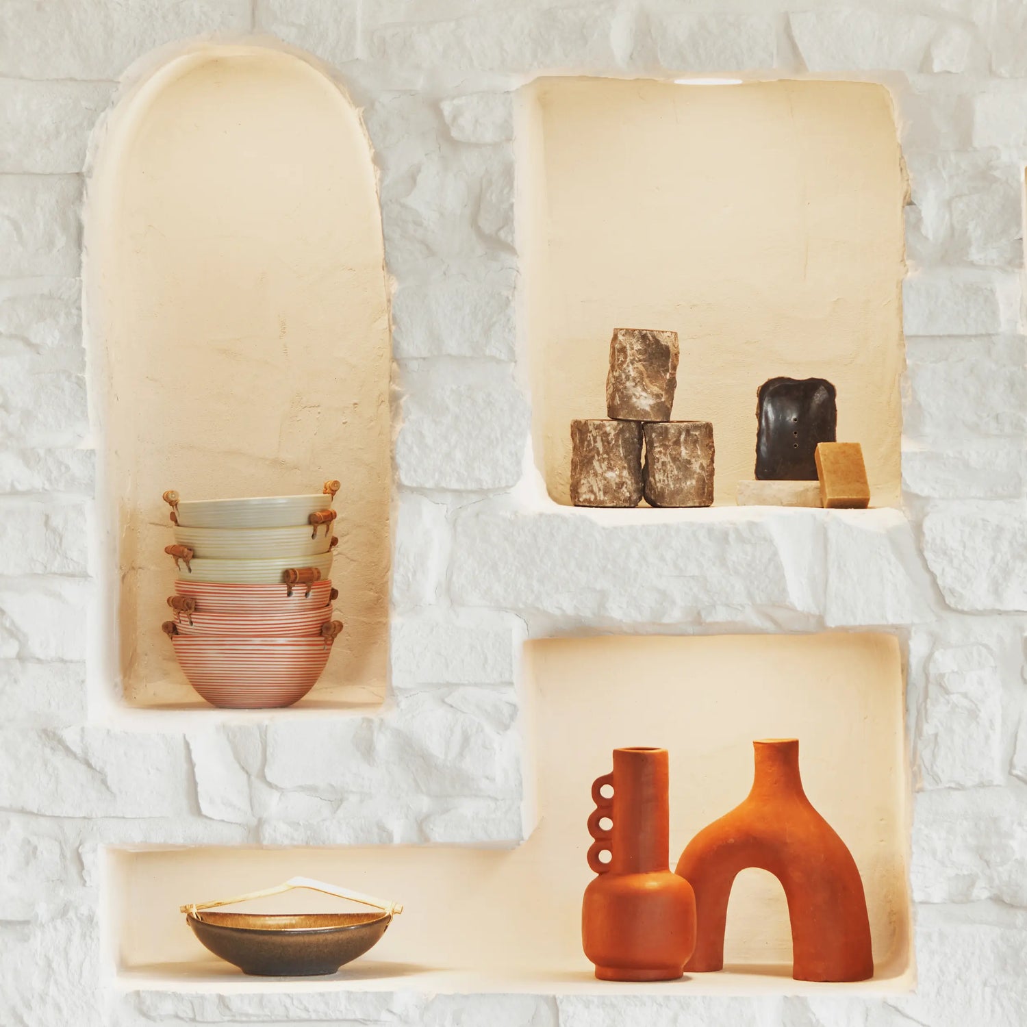 Porte savon en bois pétrifié - CRUSOË