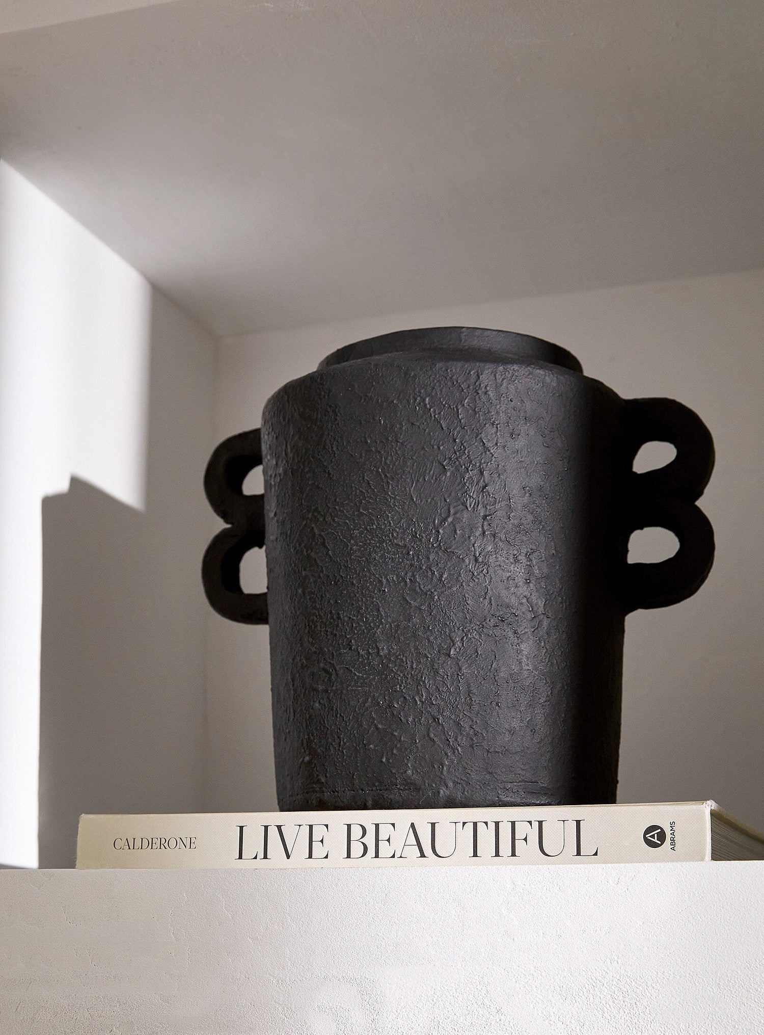Hercules Vase - Antique Black