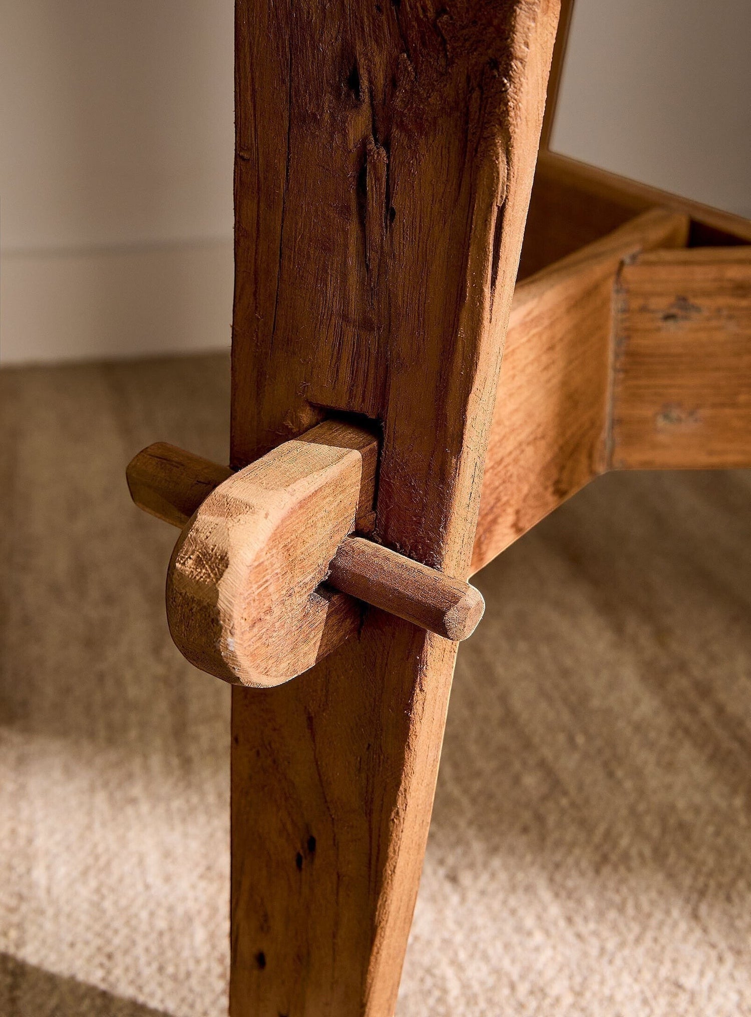 Rembrandt side table in recycled teak