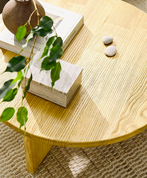 Tuscany Coffee Table / Black or Natural