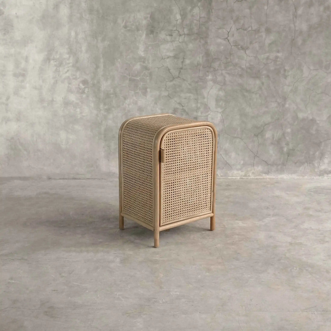 Sahara bedside table