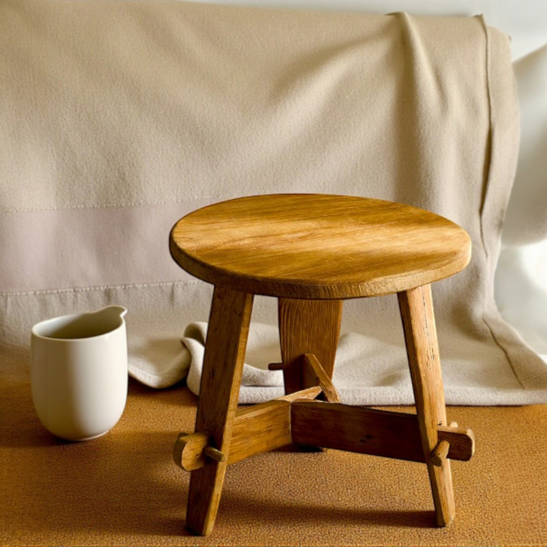 Rembrandt side table in recycled teak