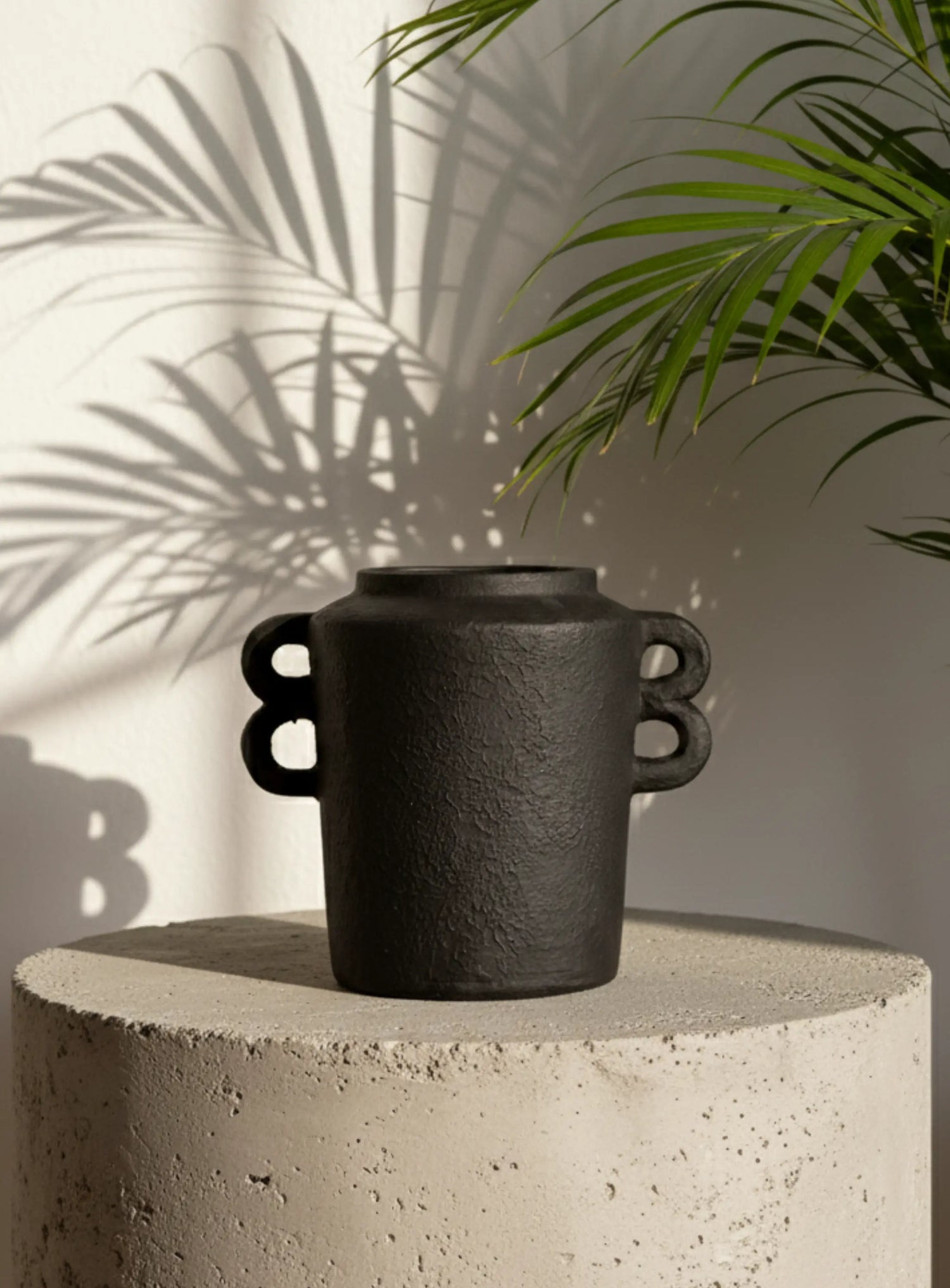 Hercules Vase - Antique Black